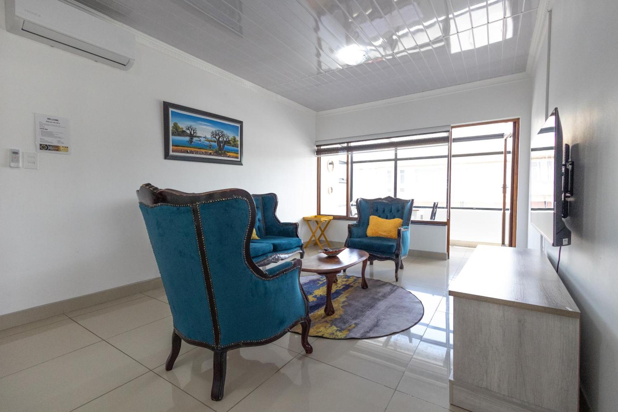 Safi Elegant Self-catering 5 East London